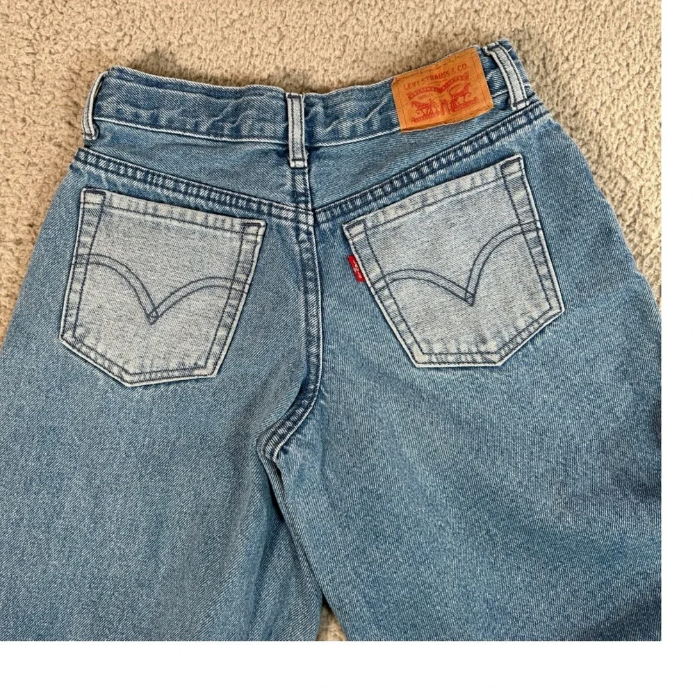 Levi's 94 Baggy Wide Leg Jeans Light Wash Denim Cropped Raw Hem Size 10  Reg